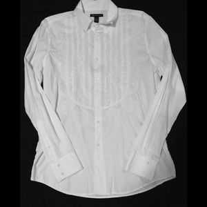 Beautiful embroidered men’s dress shirt!